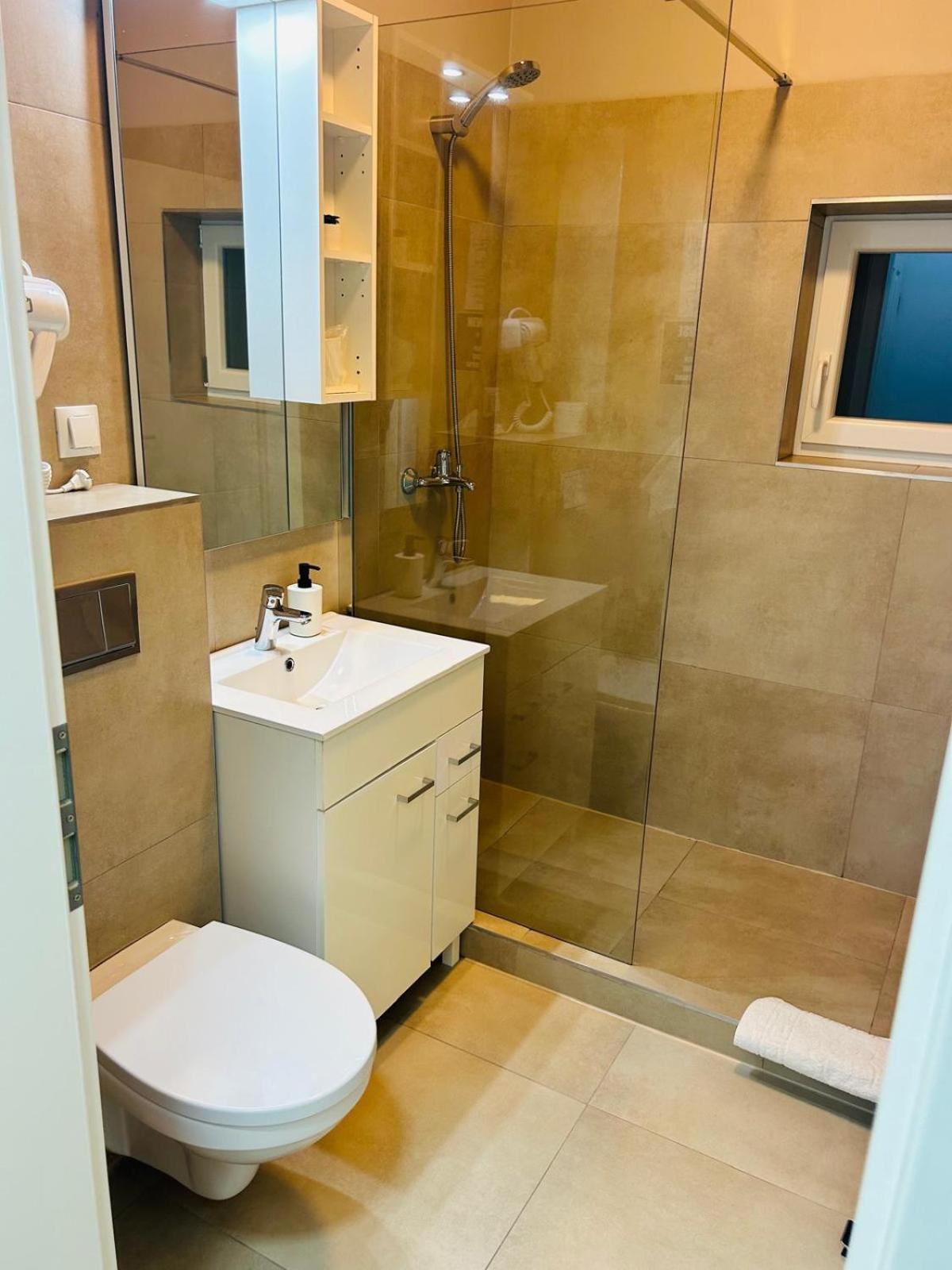 New House Sibiu Hotell Eksteriør bilde