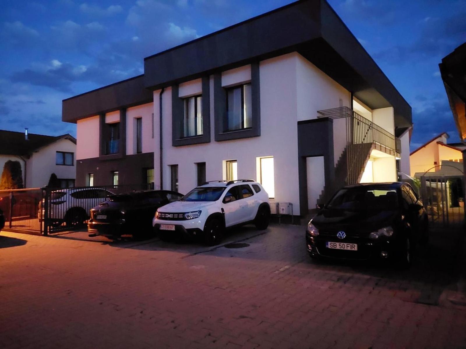 New House Sibiu Hotell Eksteriør bilde